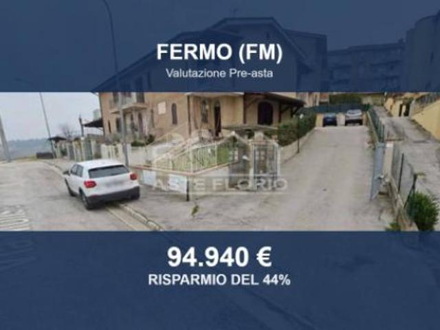 Immobile in asta di 109 m con più di 5 locali e box auto in vendita a Fermo
