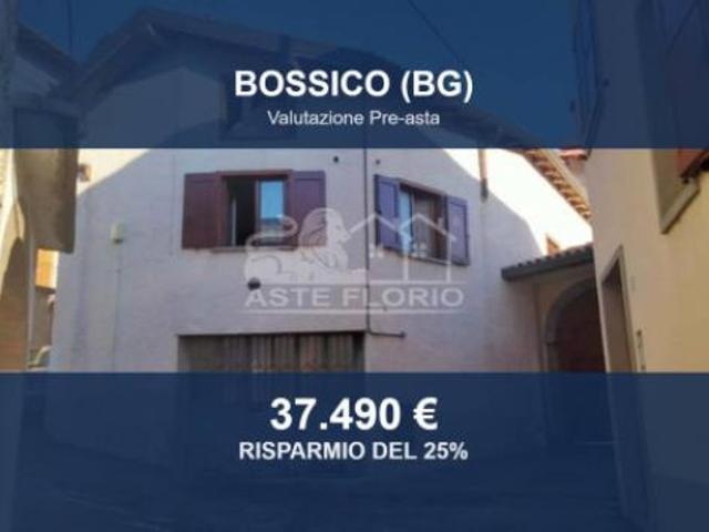 Immobile in asta di 109 m con più di 5 locali in vendita a Bossico