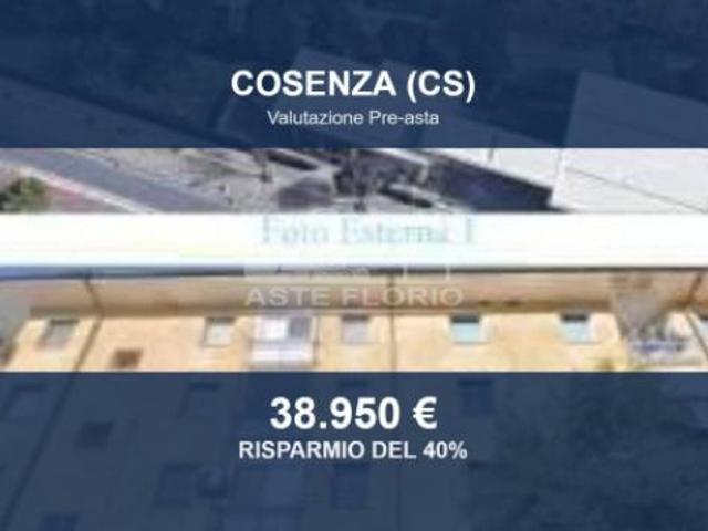 Immobile in asta di 113 m con più di 5 locali in vendita a Cosenza
