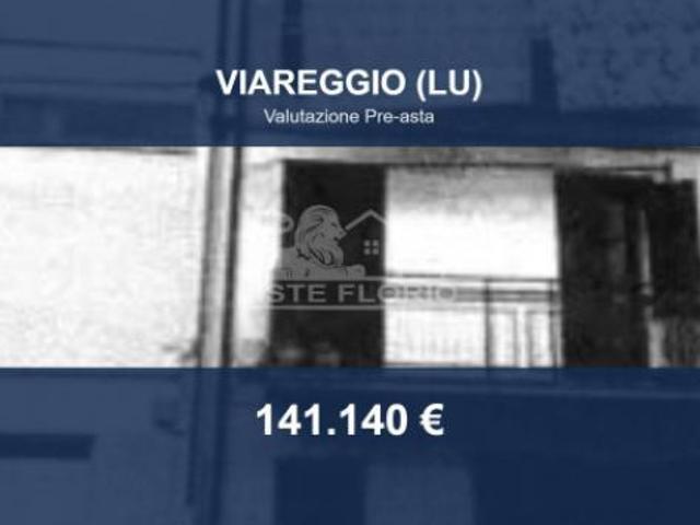 Immobile in asta di 113 m in vendita a Viareggio