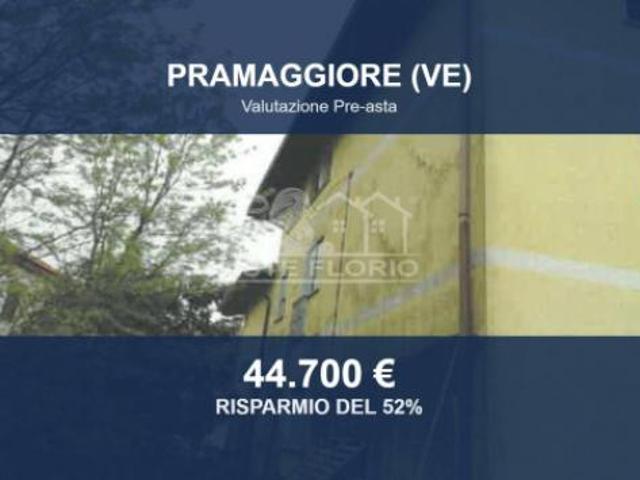 Immobile in asta di 110 m, box auto in vendita a Pramaggiore
