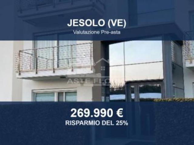 Immobile in asta di 110 m in vendita a Jesolo