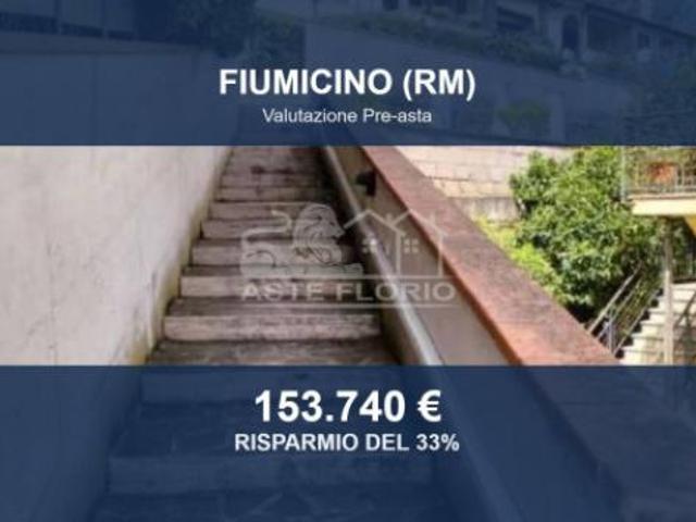 Immobile in asta di 112 m in vendita a Fiumicino