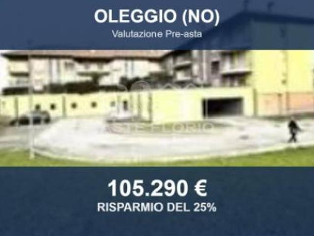 Immobile in asta di 117 m, box auto in vendita a Oleggio