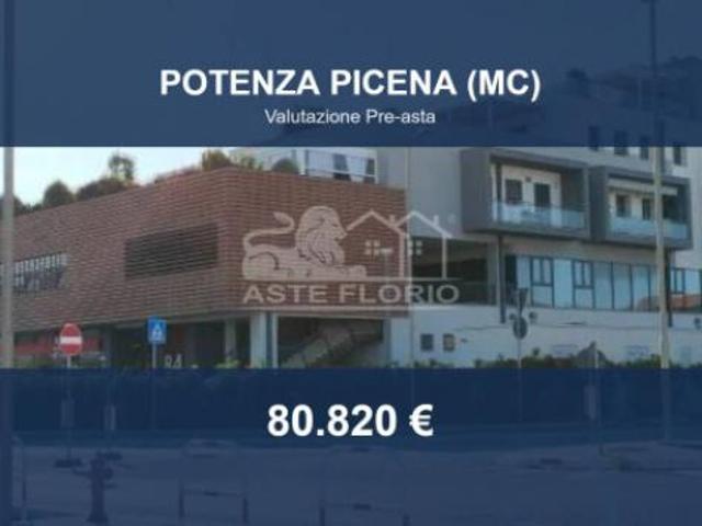 Immobile in asta di 114 m in vendita a Potenza Picena