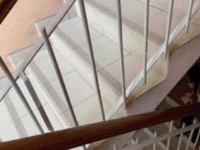 Immobile in asta di 114 m in vendita a Rodano
