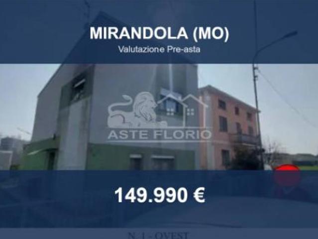 Immobile in asta di 115 m, box auto in vendita a Mirandola