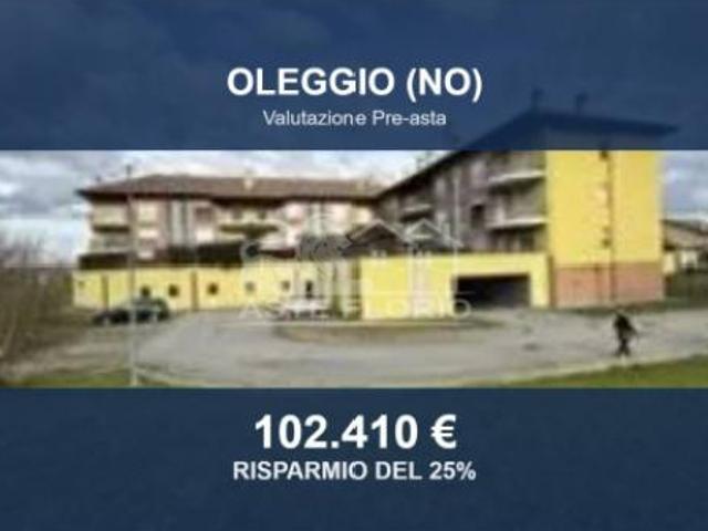 Immobile in asta di 115 m con più di 5 locali e box auto in vendita a Oleggio
