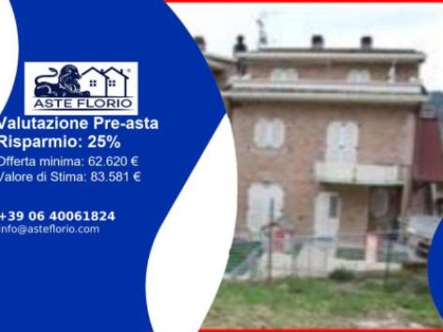 Immobile in asta di 115 m con più di 5 locali e box auto in vendita a Petriano