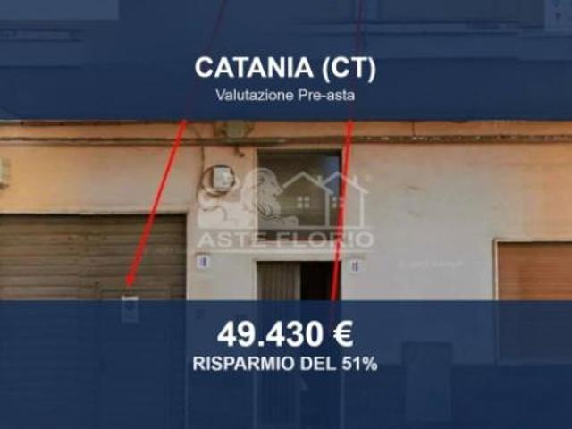 Immobile in asta di 118 m, box auto in vendita a Catania