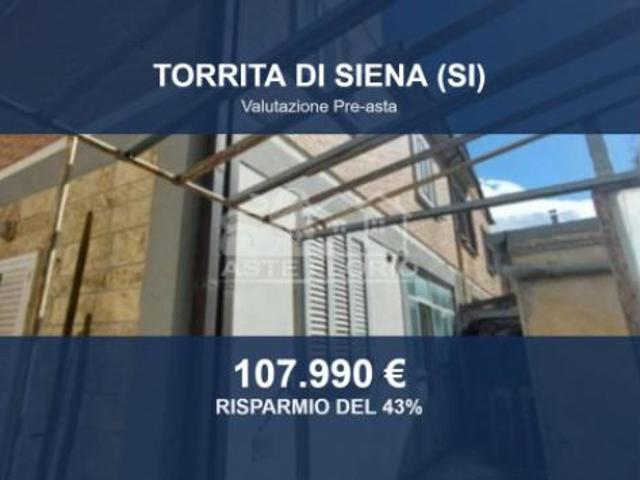 Immobile in asta di 118 m con più di 5 locali e box auto doppio in vendita a Torrita di Siena