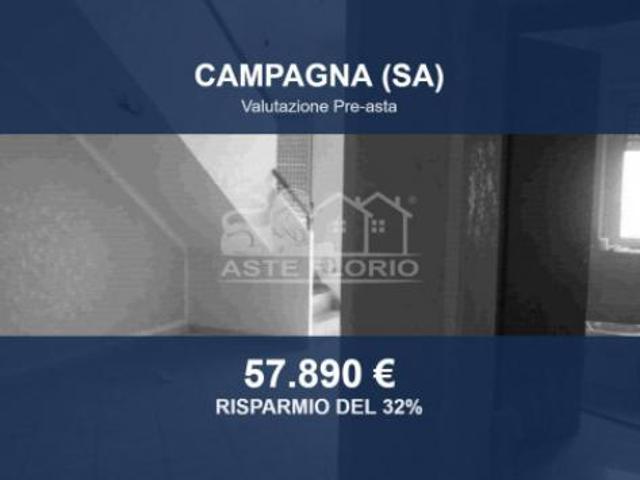 Immobile in asta di 119 m, box auto in vendita a Campagna