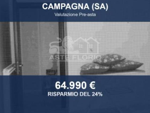 Immobile in asta di 119 m, box auto in vendita a Campagna