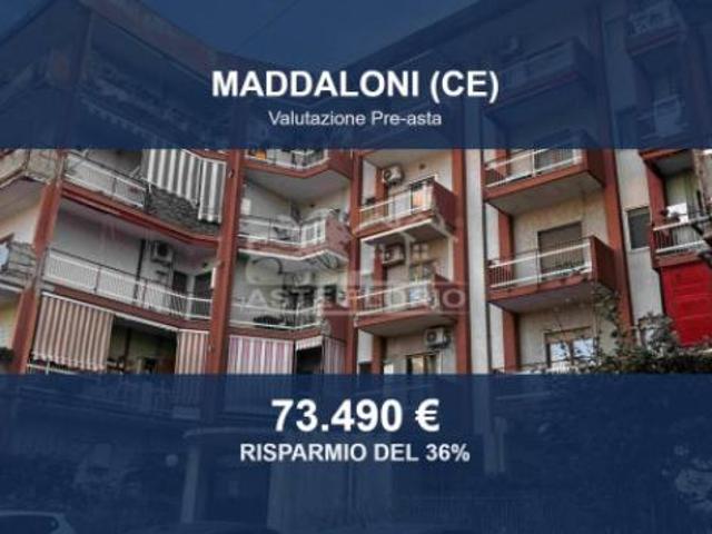 Immobile in asta di 119 m con più di 5 locali in vendita a Maddaloni