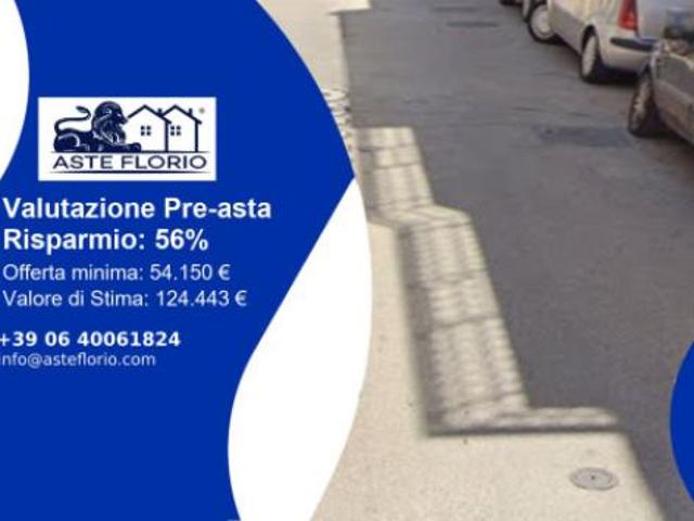 Immobile in asta di 119 m con più di 5 locali in vendita a Andria