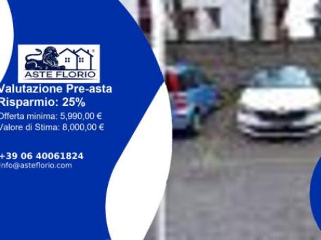 Immobile in asta di 11 m in vendita a Monza