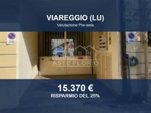 Immobile in asta di 11 m in vendita a Viareggio