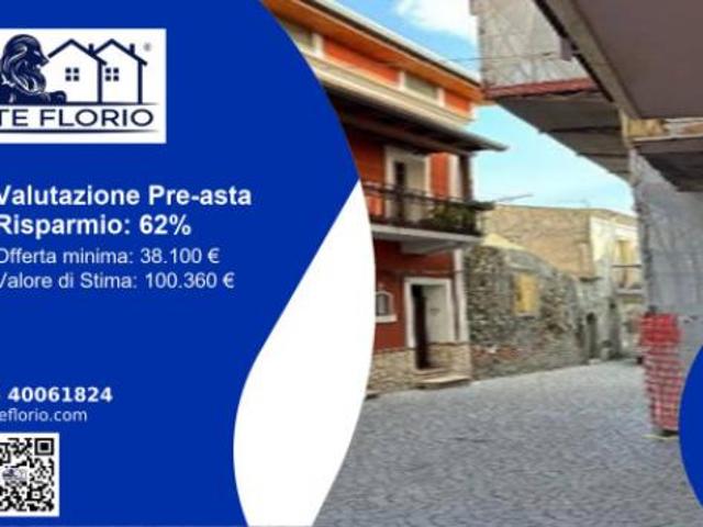Immobile in asta di 120 m con più di 5 locali in vendita a Gaggi