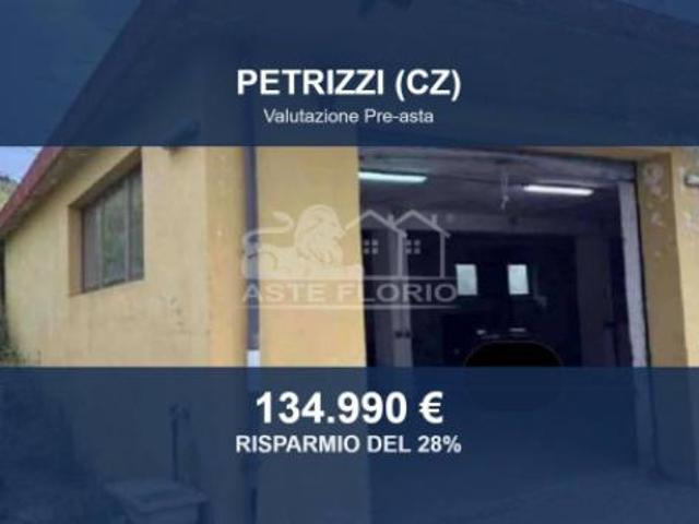 Immobile in asta di 120 m in vendita a Petrizzi