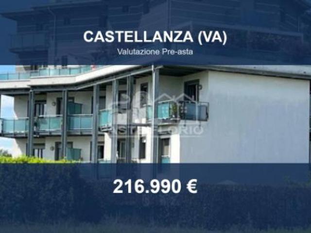 Immobile in asta di 121 m con più di 5 locali e box auto in vendita a Castellanza