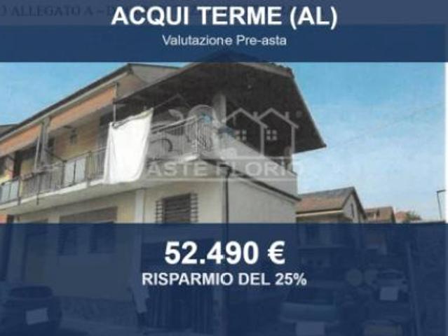 Immobile in asta di 121 m con più di 5 locali e box auto in vendita a Acqui Terme