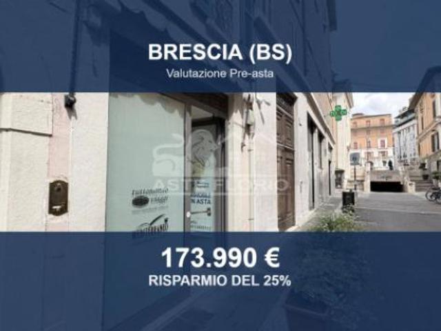 Immobile in asta di 121 m in vendita a Brescia