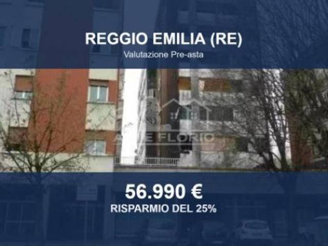 Immobile in asta di 122 m, box auto in vendita a Reggiolo