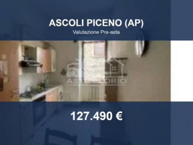Immobile in asta di 122 m con più di 5 locali in vendita a Ascoli Piceno