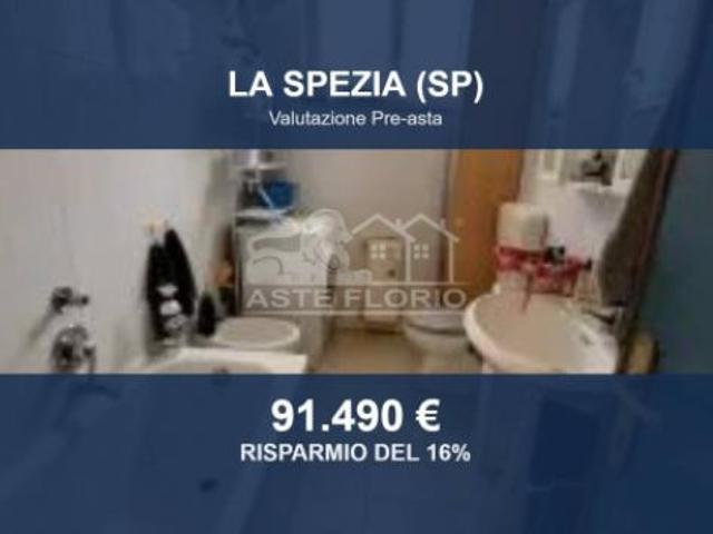 Immobile in asta di 122 m con più di 5 locali in vendita a La Spezia