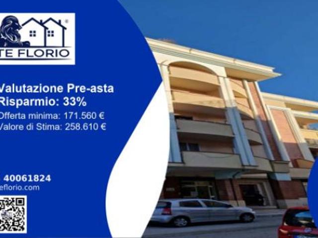 Immobile in asta di 127 m, box auto in vendita a Andria