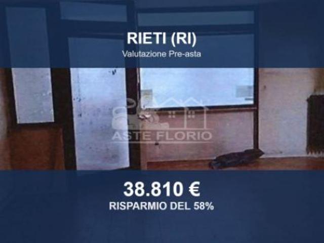 Immobile in asta di 127 m con più di 5 locali in vendita a Rieti