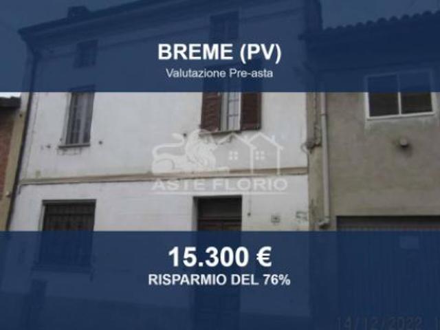 Immobile in asta di 124 m con più di 5 locali e box auto in vendita a Breme