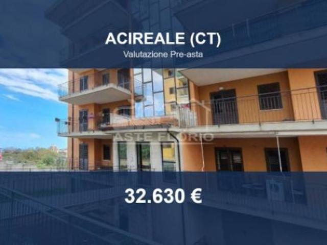 Immobile in asta di 126 m, box auto in vendita a Acireale