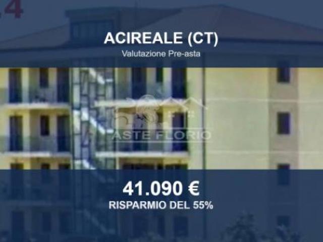 Immobile in asta di 126 m, box auto in vendita a Acireale