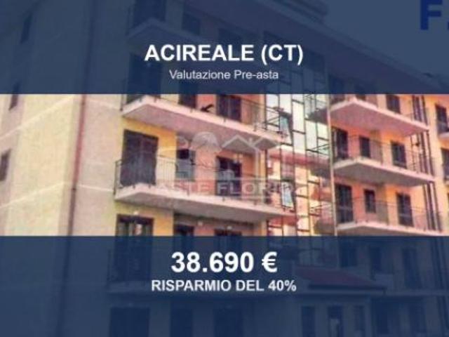 Immobile in asta di 126 m, box auto in vendita a Acireale