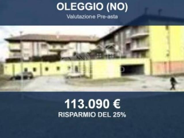 Immobile in asta di 126 m con più di 5 locali e box auto doppio in vendita a Oleggio