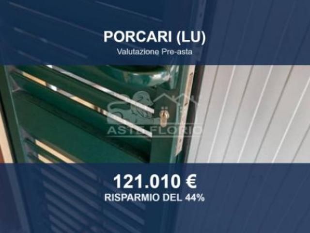 Immobile in asta di 126 m con più di 5 locali in vendita a Porcari