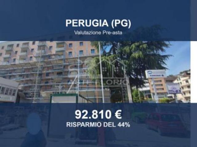 Immobile in asta di 129 m con più di 5 locali e box auto in vendita a Perugia