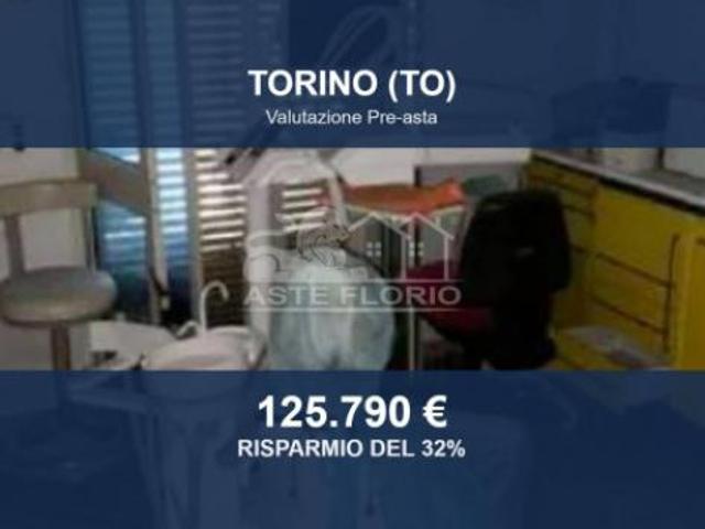 Immobile in asta di 129 m con più di 5 locali in vendita a Torino