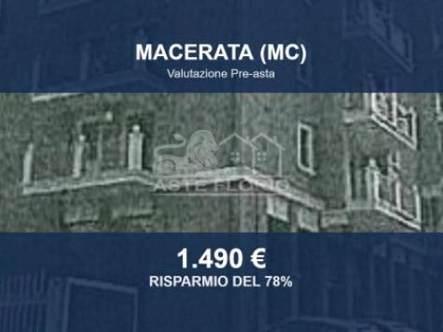 Immobile in asta di 12 m in vendita a Macerata