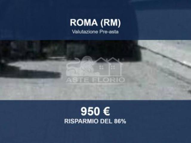Immobile in asta di 12 m in vendita a Roma