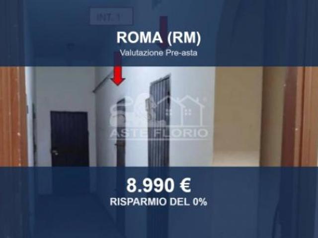 Immobile in asta di 12 m in vendita a Roma