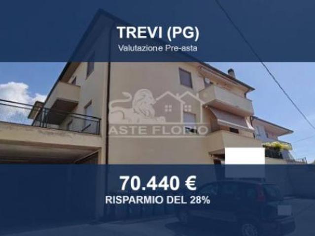 Immobile in asta di 133 m con più di 5 locali e box auto in vendita a Trevi