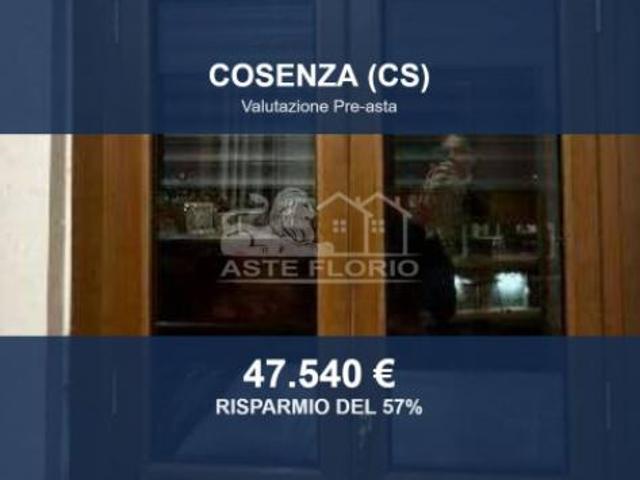 Immobile in asta di 133 m con più di 5 locali in vendita a Cosenza