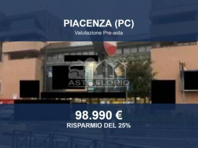Immobile in asta di 133 m in vendita a Piacenza