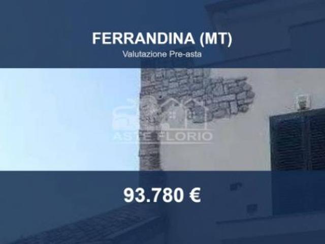 Immobile in asta di 130 m con più di 5 locali in vendita a Ferrandina