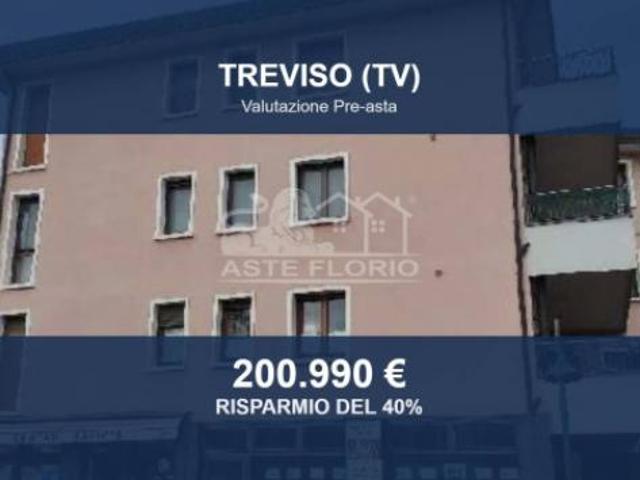Immobile in asta di 134 m, box auto in vendita a Treviso