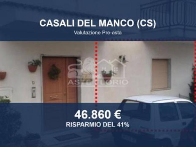 Immobile in asta di 134 m con più di 5 locali e box auto in vendita a Casali del Manco