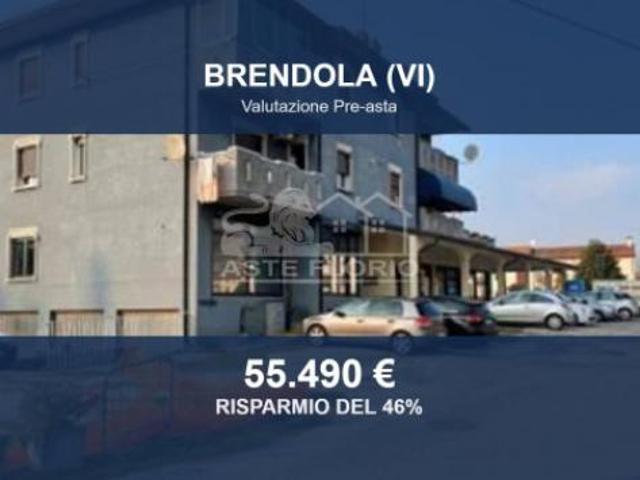 Immobile in asta di 134 m con più di 5 locali e box auto in vendita a Brendola