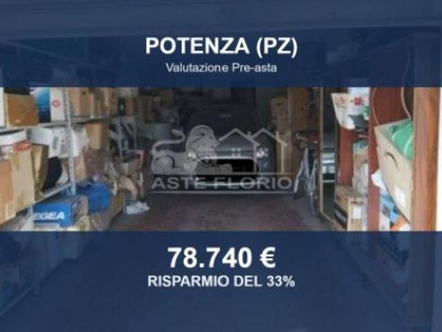 Immobile in asta di 135 m con più di 5 locali in vendita a Potenza